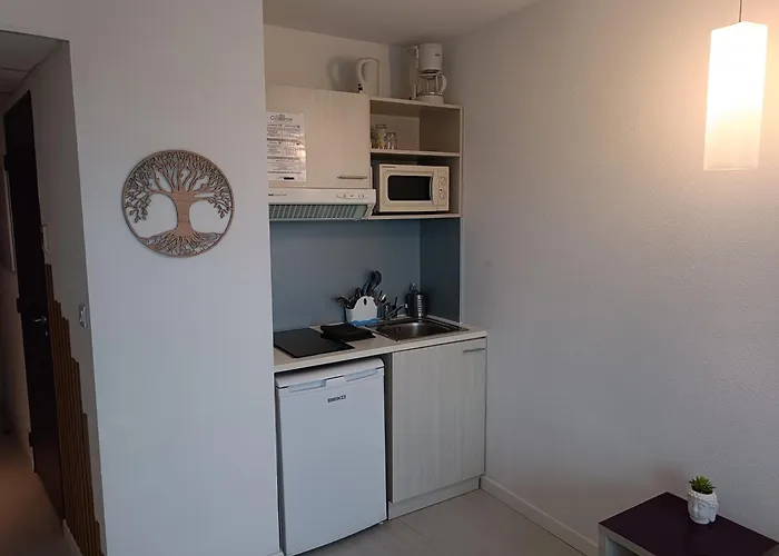 Proche Gare Avec Parking Apartamento