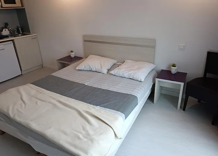 Proche Gare Avec Parking *