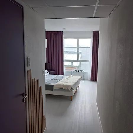 Proche Gare Avec Parking Apartment *